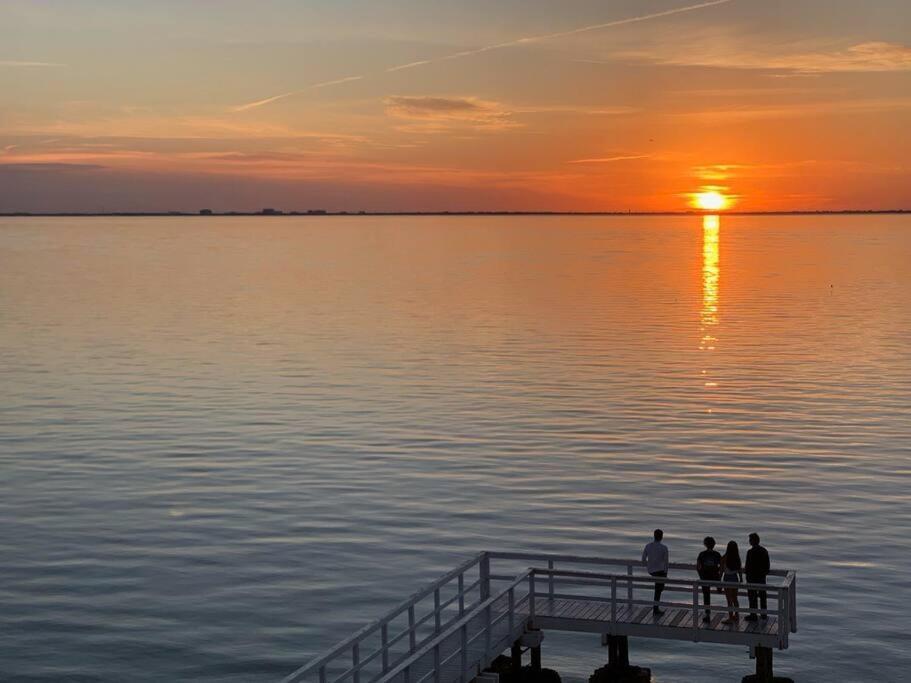 The Great Escape - Panoramic Sunset Views Villa Tampa Exterior photo