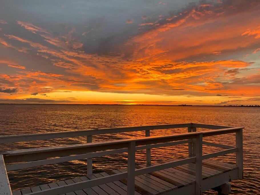 The Great Escape - Panoramic Sunset Views Villa Tampa Exterior photo